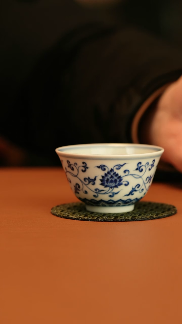 【闪购商品】仿明青花缠枝莲小杯
