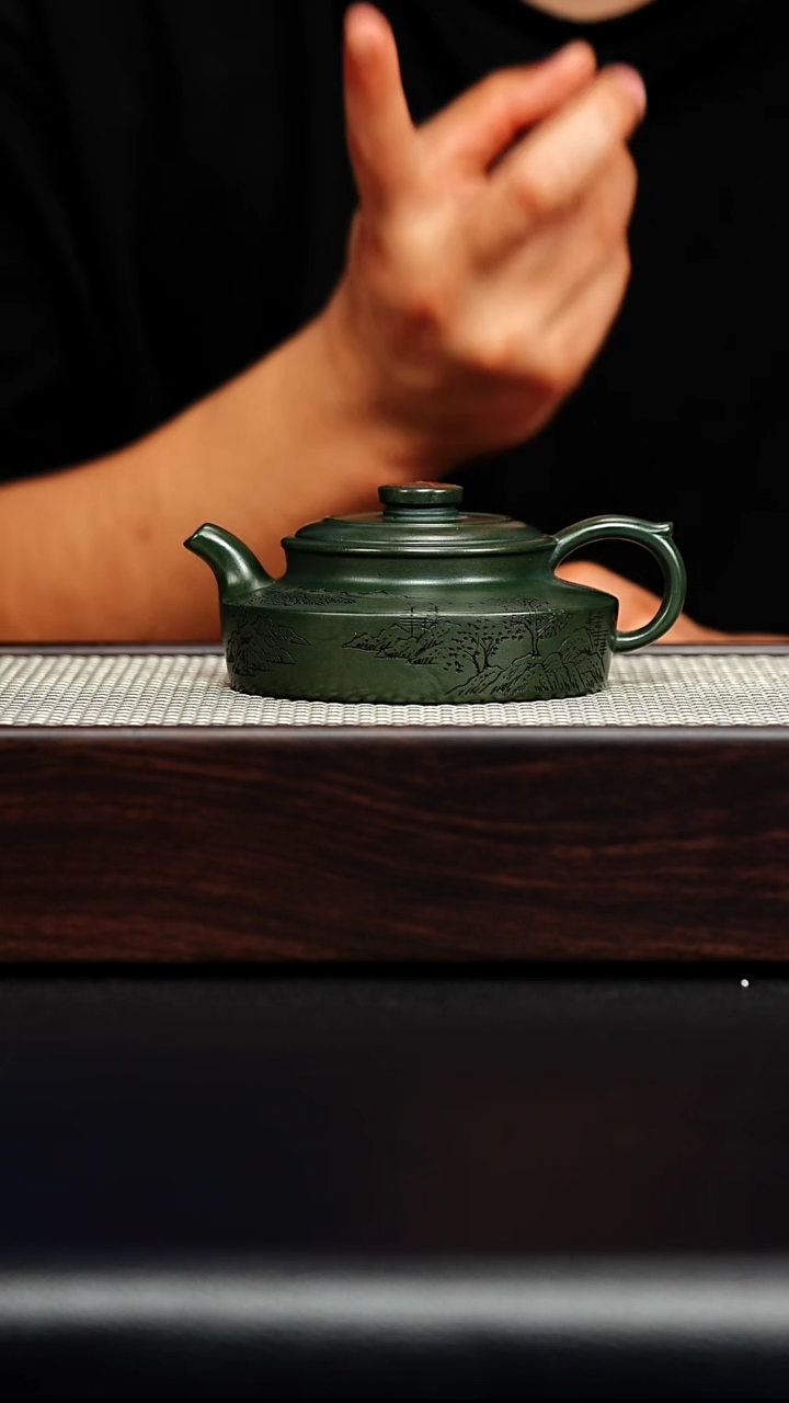 茶壶紫砂华庭壶 