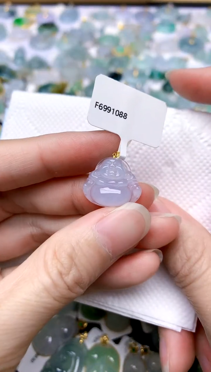 颈饰18K金镶嵌翡翠天然A货翡翠