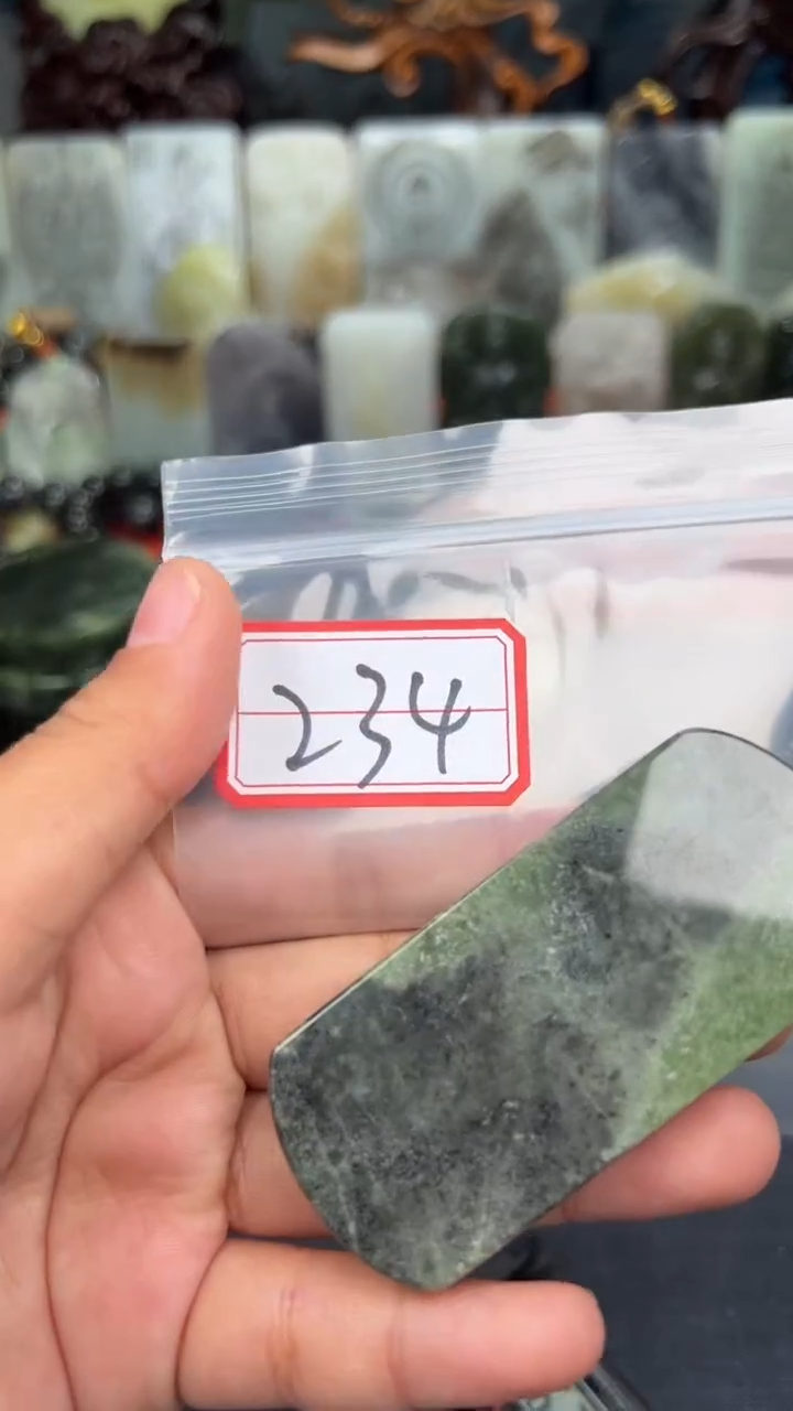 颈饰未镶嵌和田玉和田玉