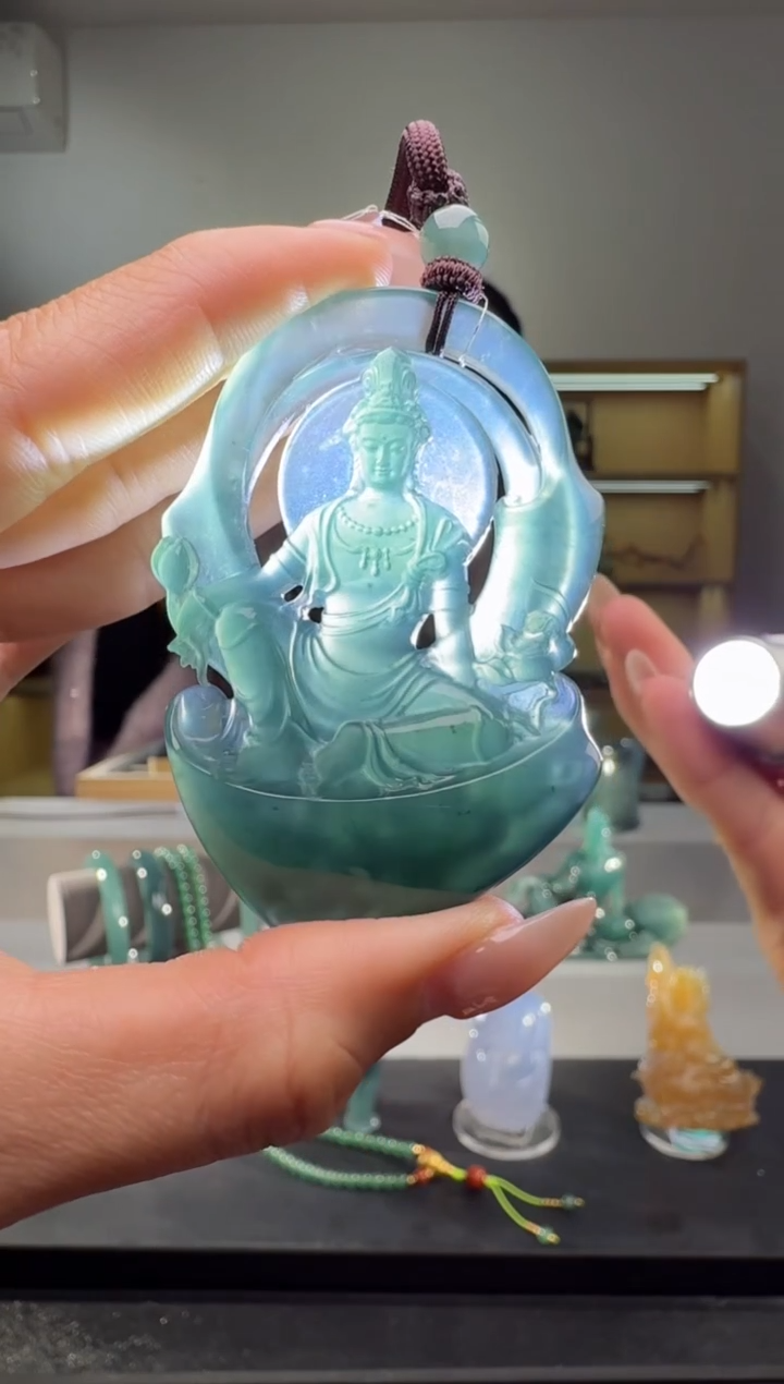 吊坠(不含链)未镶嵌翡翠观音