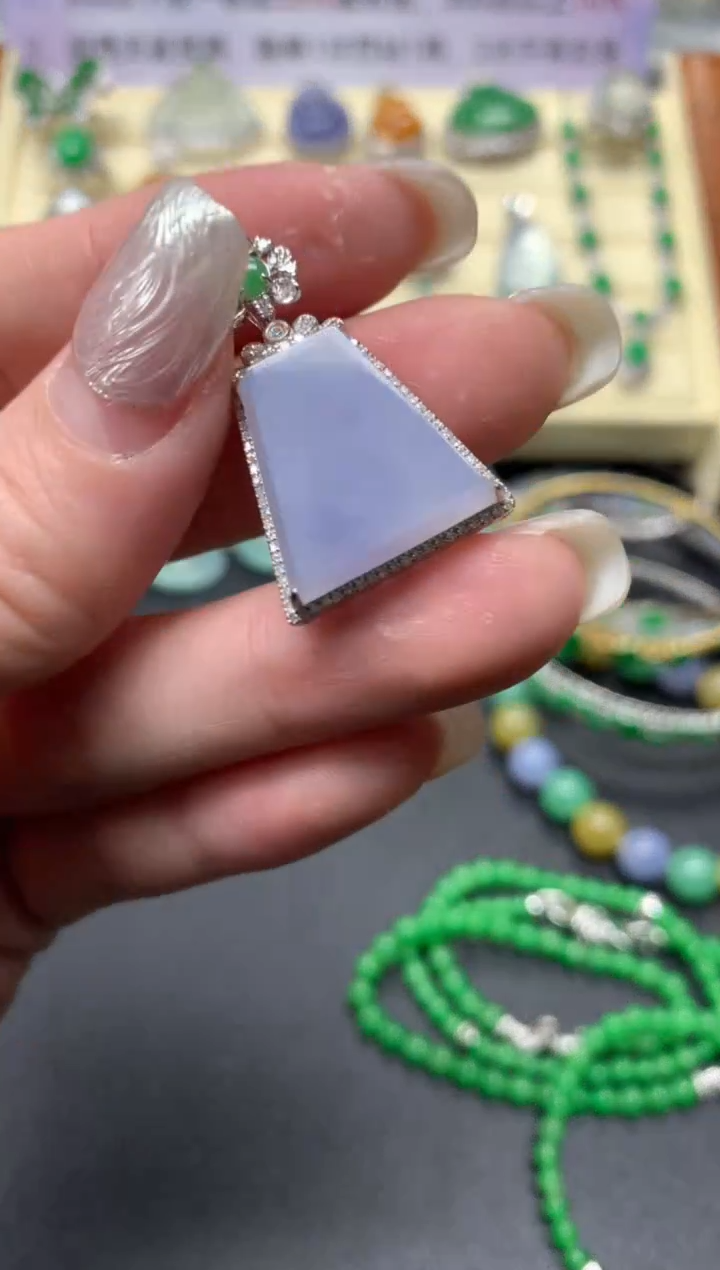 【闪购商品】翡翠吊坠(不含链)18K金镶嵌吊坠|3200+320