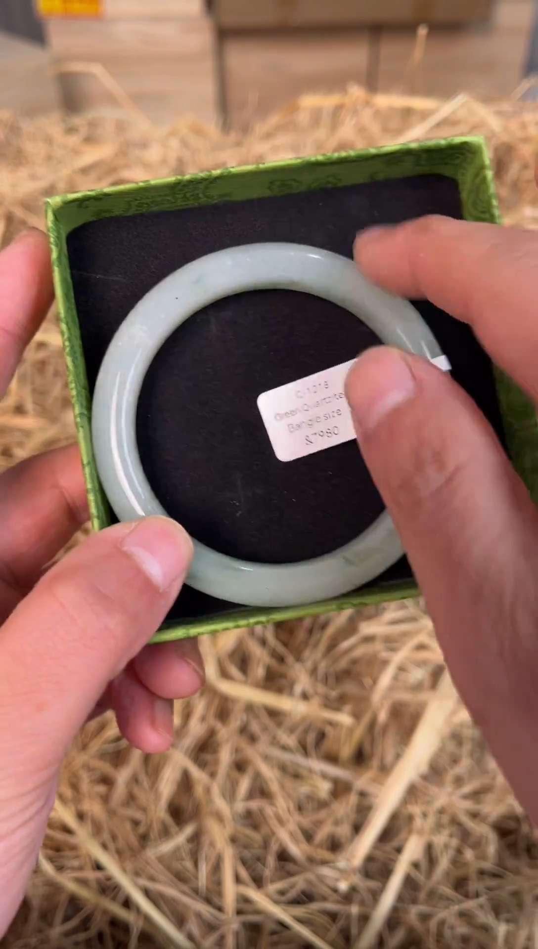 未镶嵌手镯石英质玉C1218