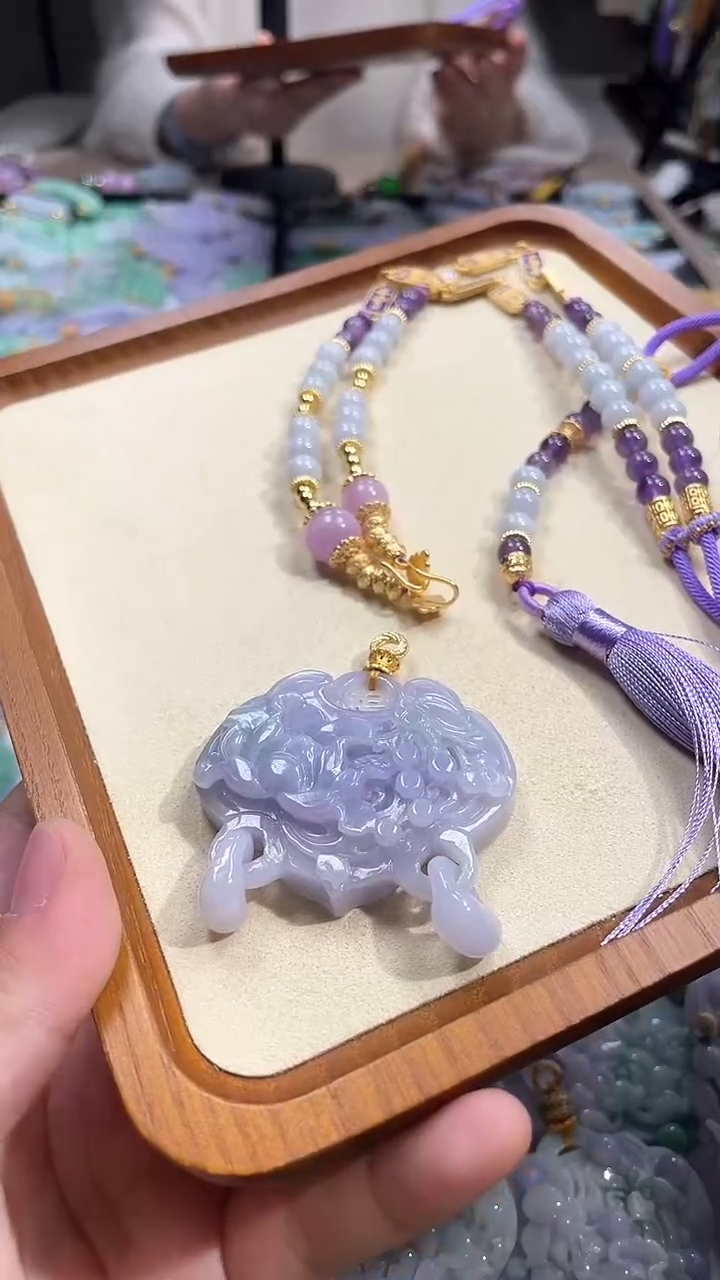 【闪购商品】翡翠颈饰未镶嵌吊坠
