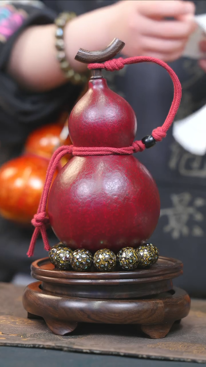【闪购商品】YF140大漆酒葫芦不包手串及旋转底座