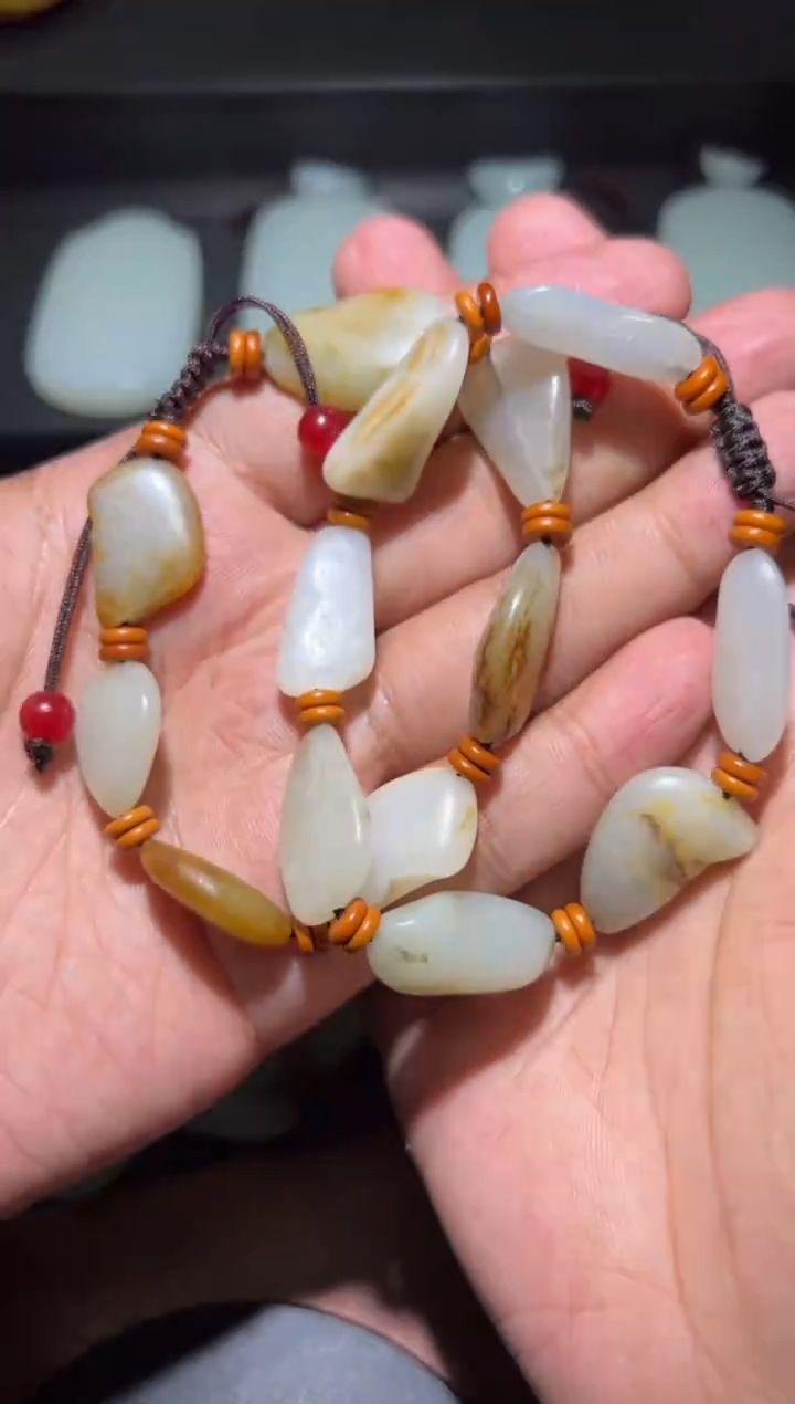 未镶嵌和田玉挂件和田玉