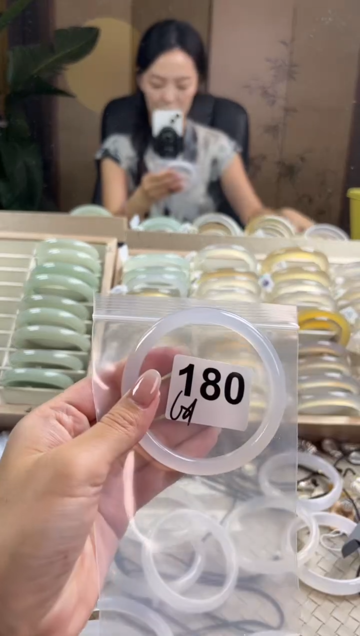 手镯玛瑙/玉髓未镶嵌180