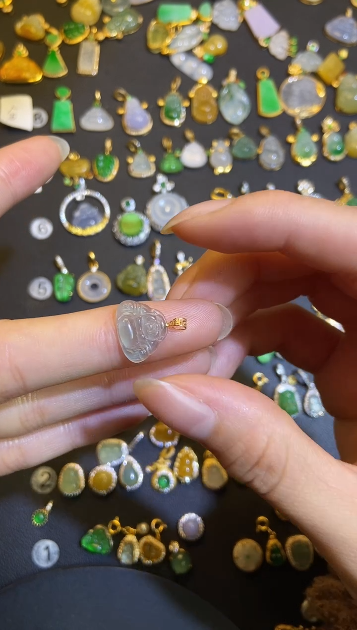 吊坠(不含链)18K金镶嵌翡翠1