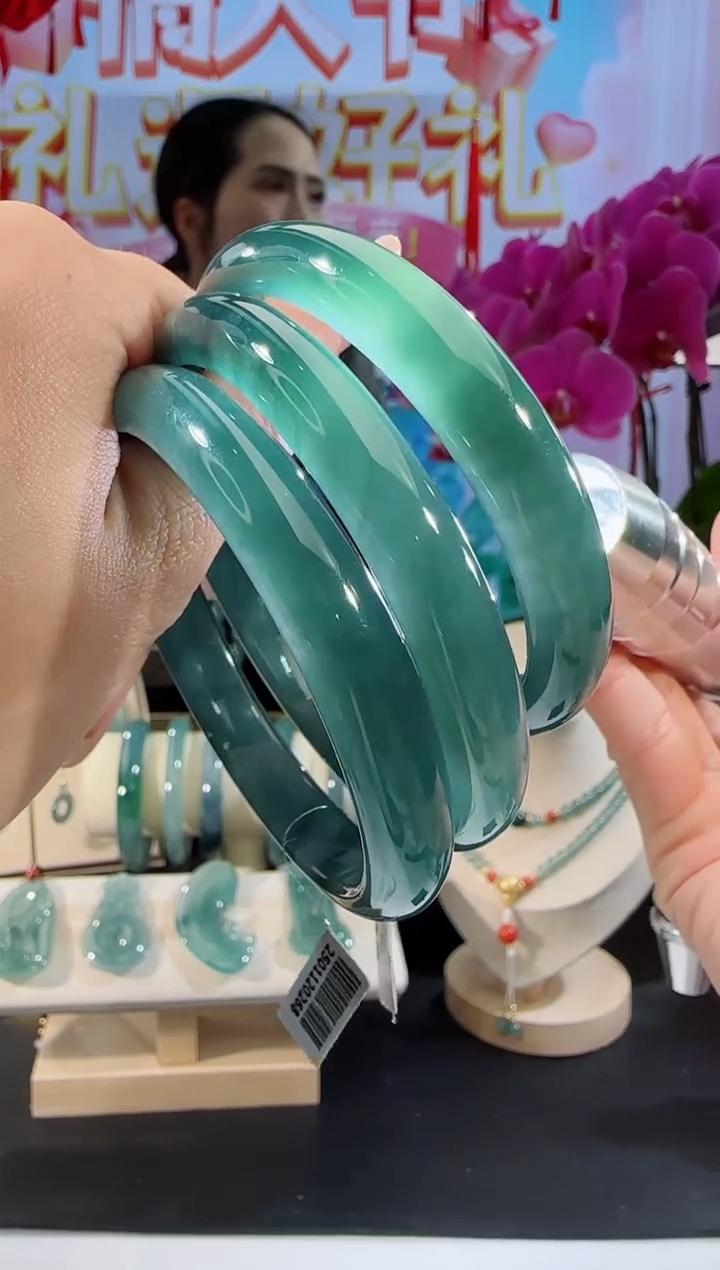 【闪购商品】定制翡翠手镯正圈未镶嵌圈口可选多样性发一