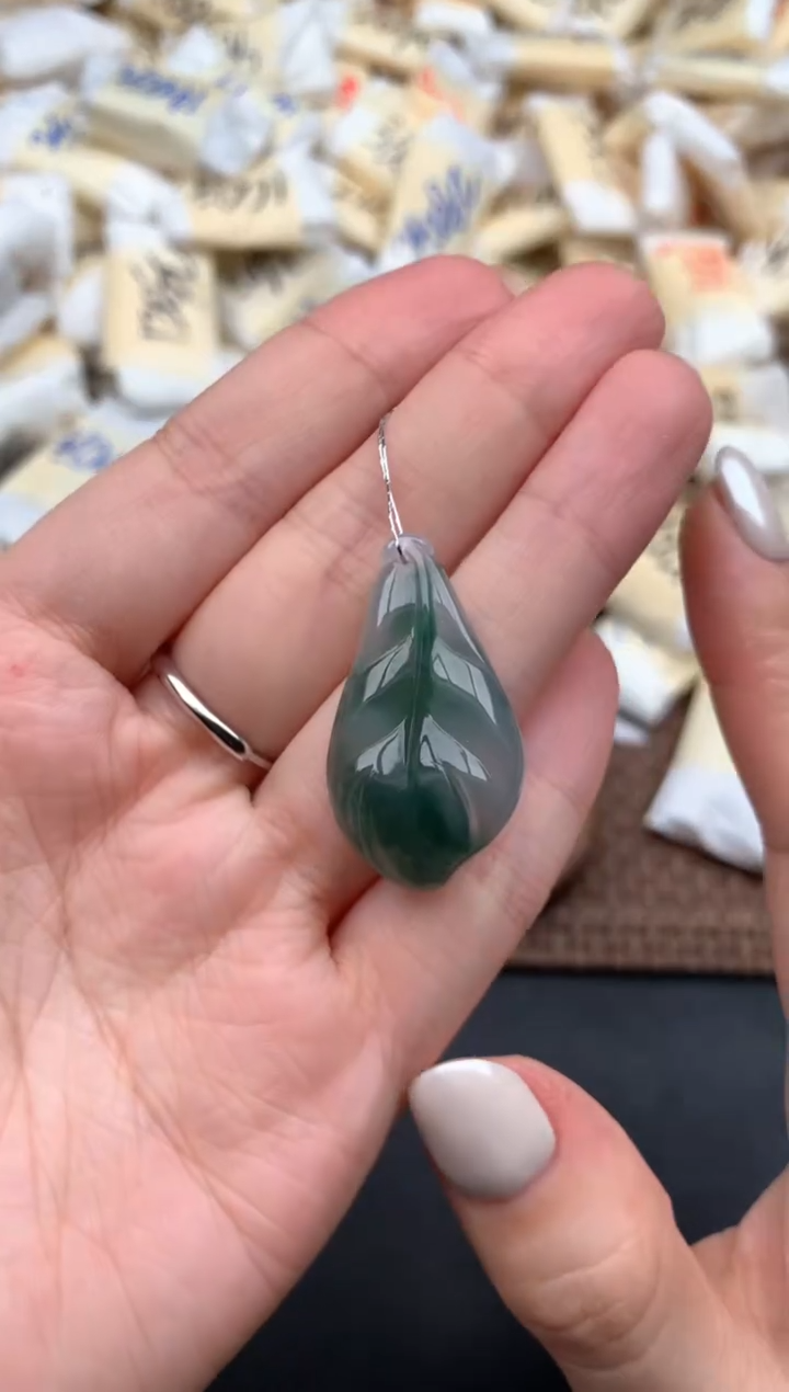 未镶嵌挂件翡翠1