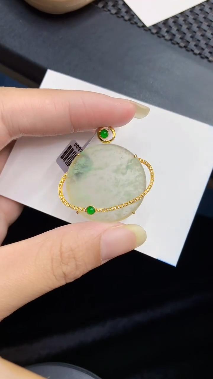 【闪购商品】翡翠颈饰18K金镶嵌            8