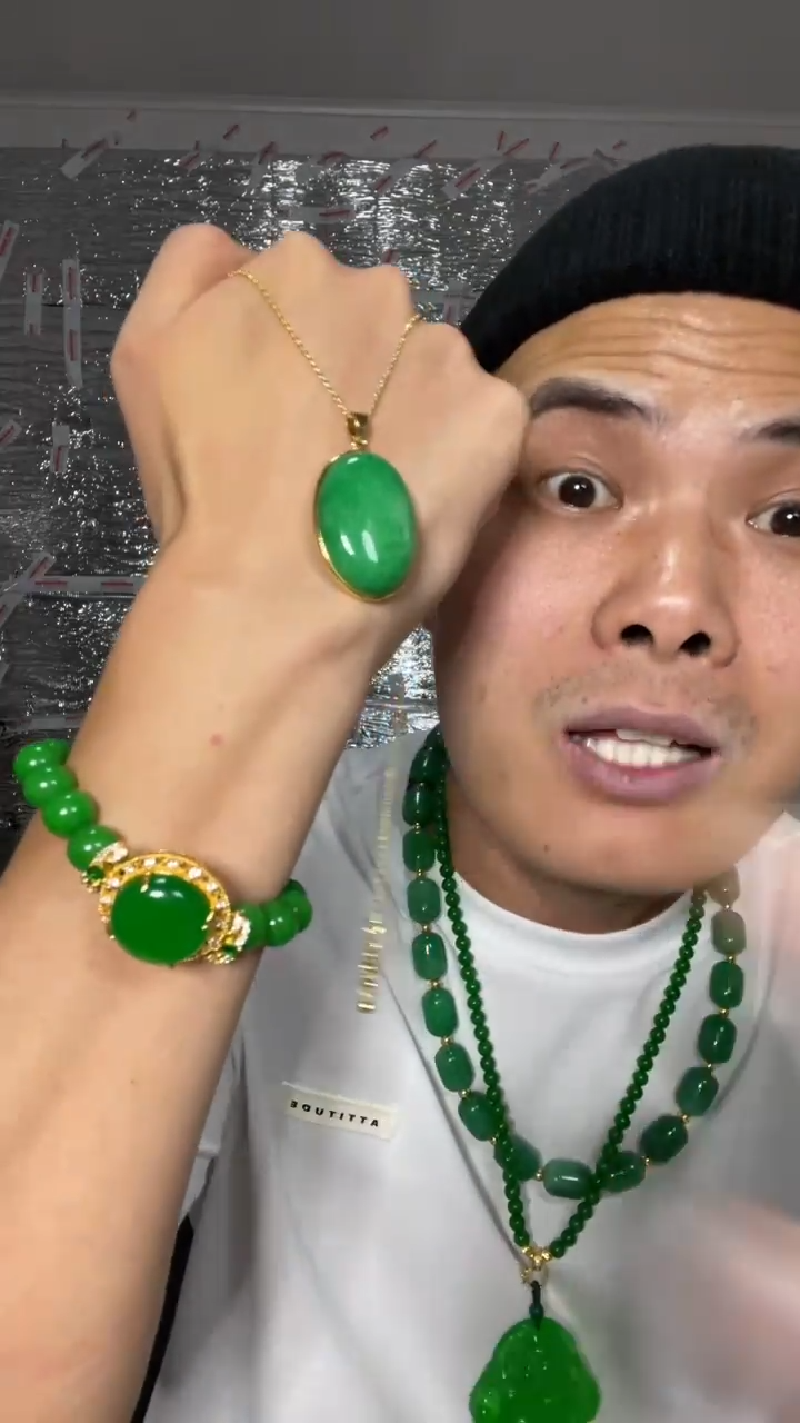 翡翠未镶嵌吊坠(赠链)【小伍珠宝】缅料翠青大鸽子蛋吊坠