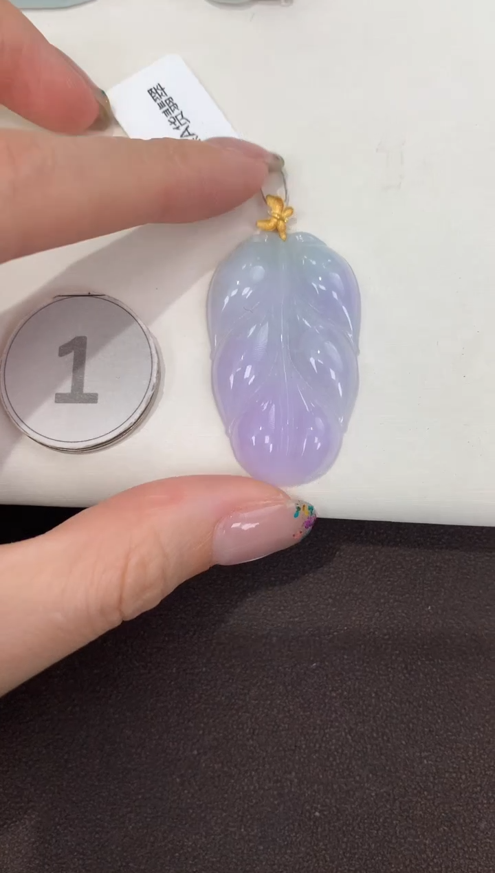 颈饰18K金镶嵌翡翠天然缅甸A货翡翠