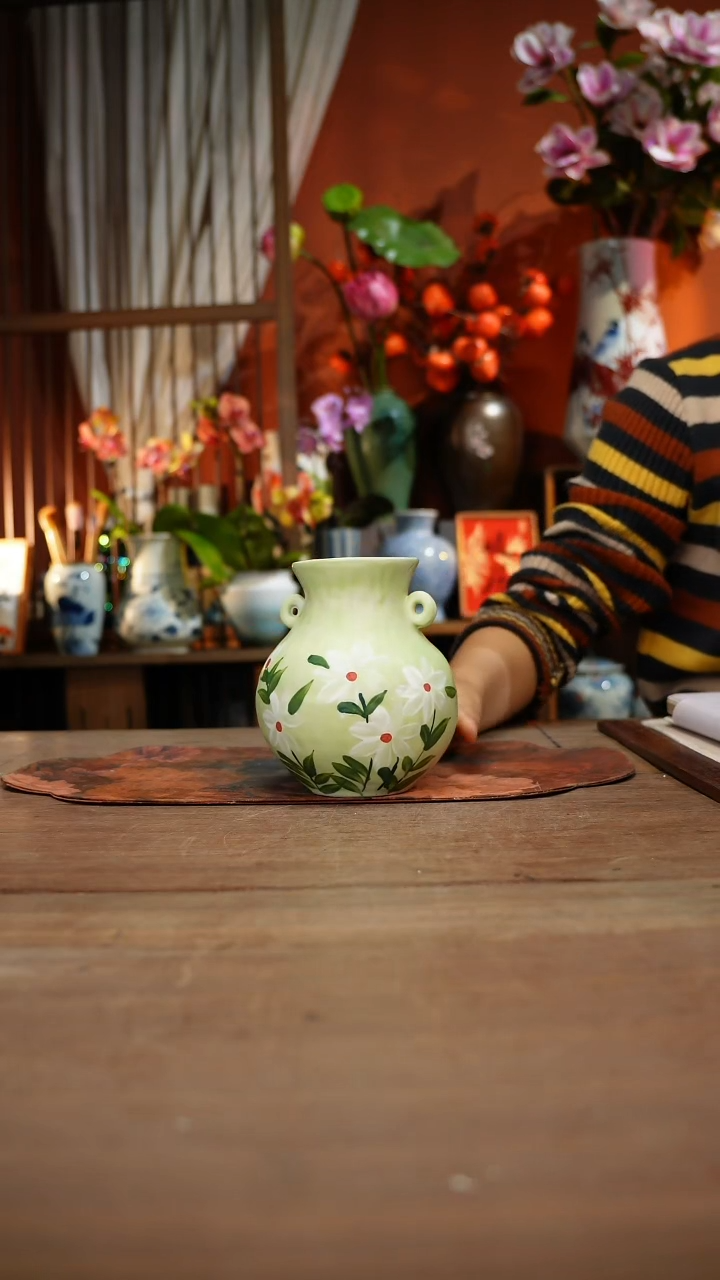 当代高温釉下彩手绘陶瓷餐具