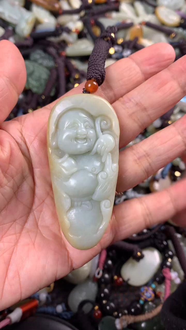 【闪购商品】和田玉颈饰未镶嵌多样性发货没有证书拍一发一有瑕