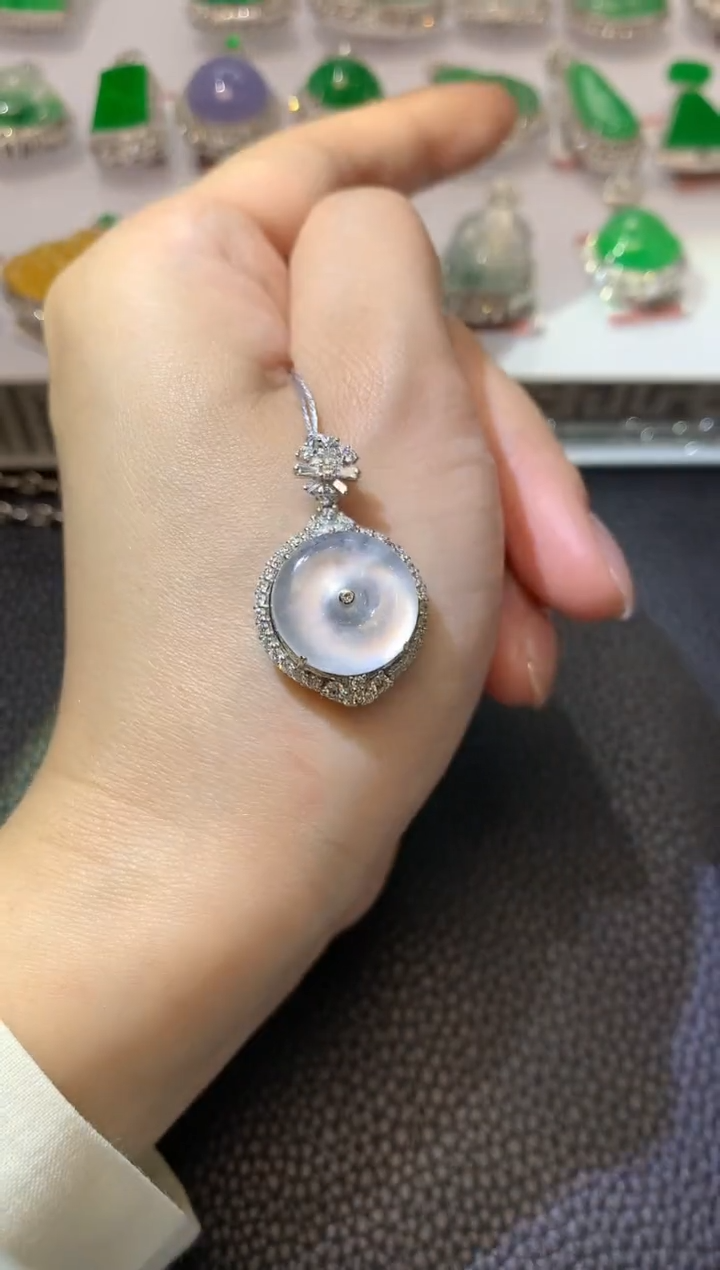 【闪购商品】翡翠吊坠(不含链)18K金镶嵌A118