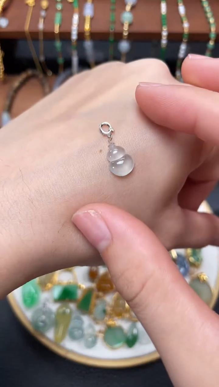 【闪购商品】翡翠吊坠(不含链)18K金镶嵌一个  JK132