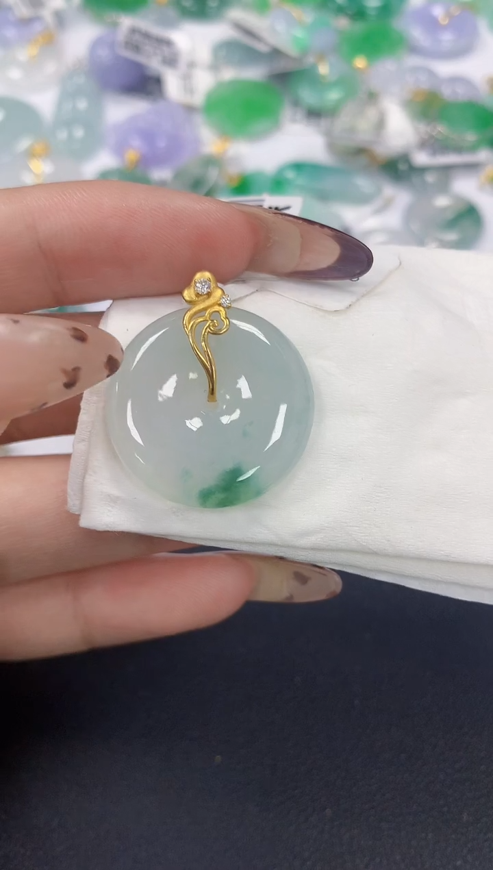 颈饰18K金镶嵌翡翠a货假一赔三支持复检百元上9元证书费自理