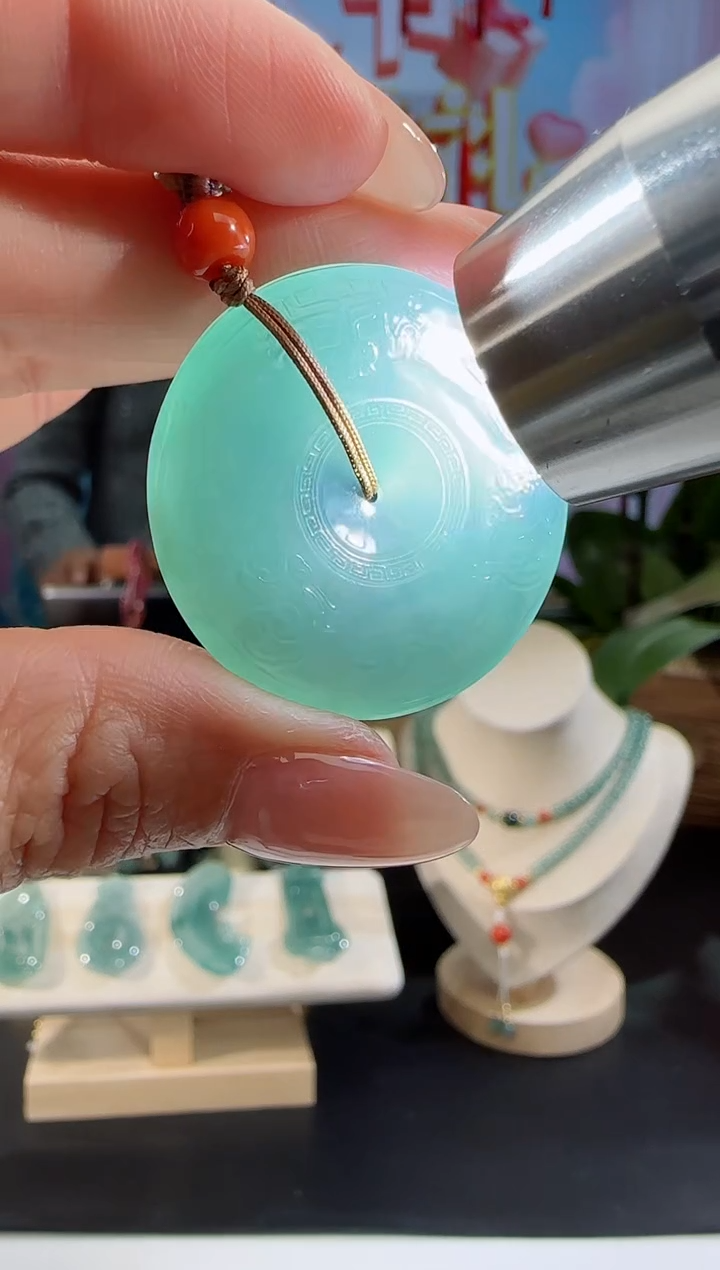 【闪购商品】翡翠吊坠(不含链)未镶嵌平安扣多样性发一