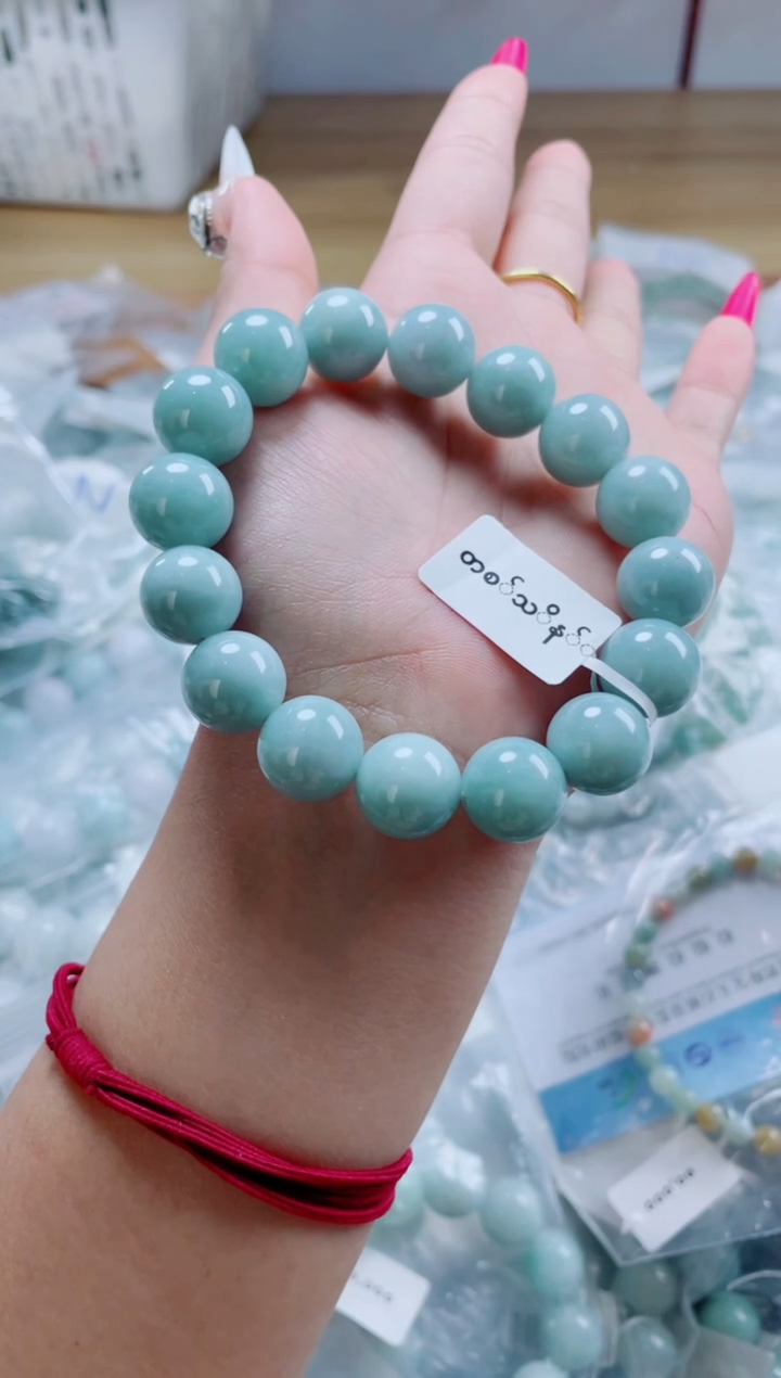 定制翡翠未镶嵌珠串