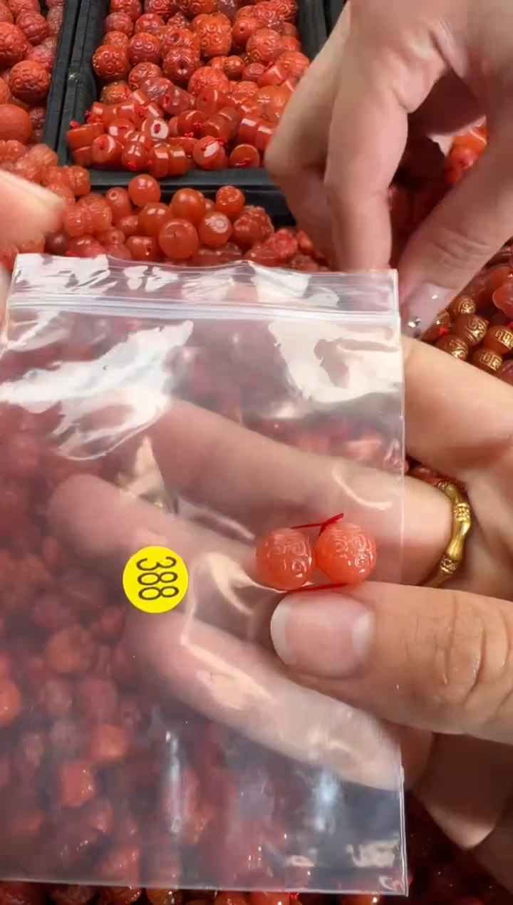 【闪购商品】南红玛瑙颈饰未镶嵌1