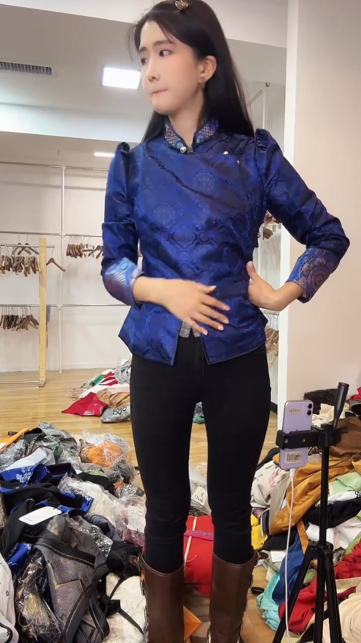 外套       M码       80-110斤