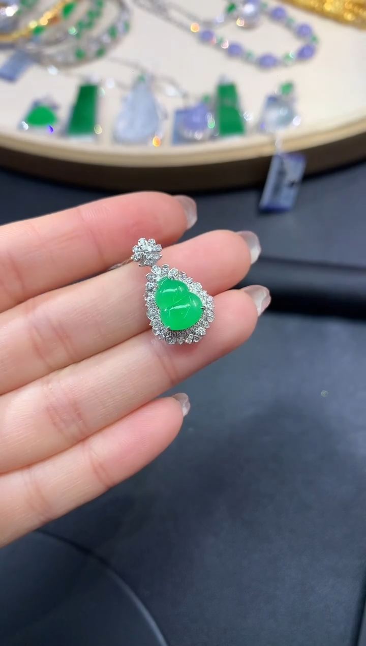 吊坠(不含链)18K金镶嵌翡翠A569|9800