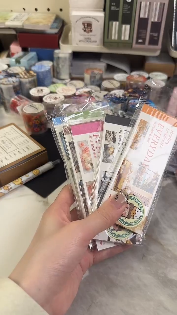 2-11 每日治愈风景贴纸本 6款