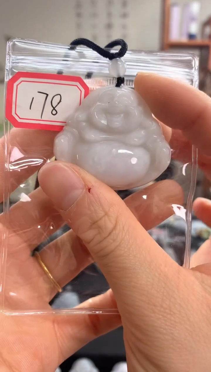【闪购商品】翡翠颈饰未镶嵌佛公178