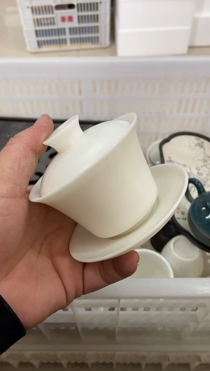 无运费险有瑕疵的摄影的产品有使用过的痕迹有点脏介意勿拍