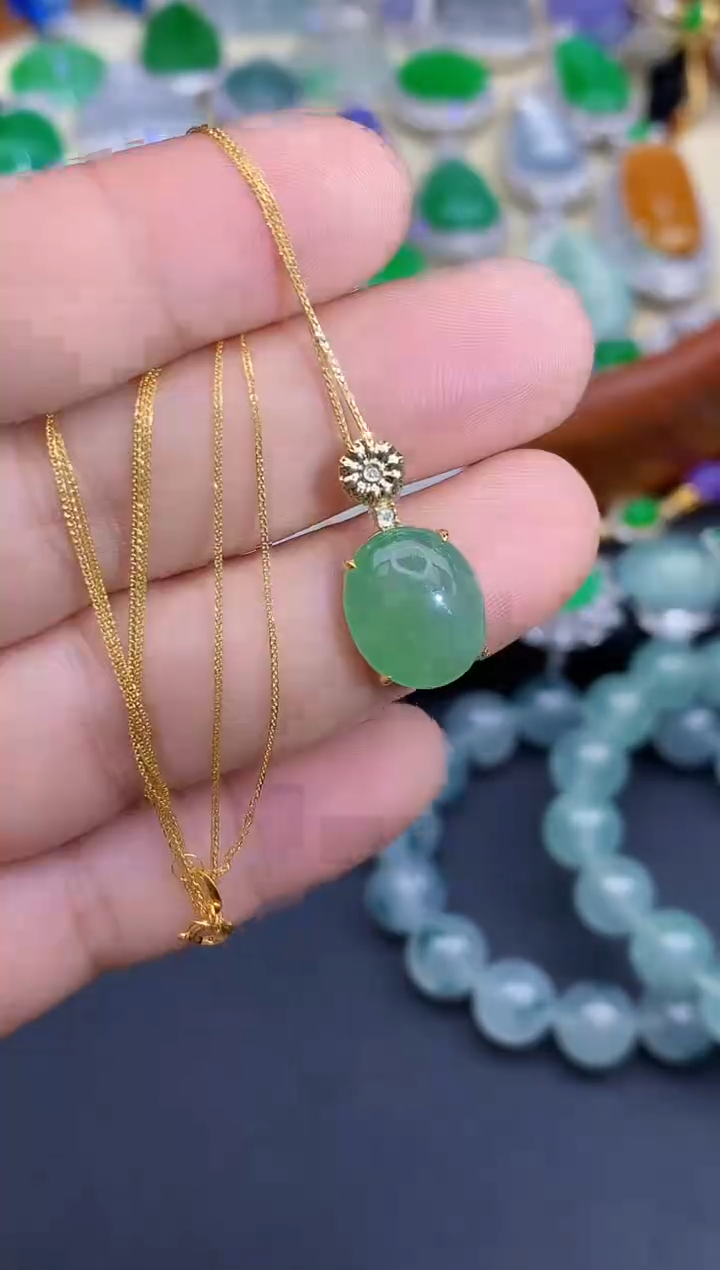 颈饰18K金镶嵌翡翠193-中国好珍宝