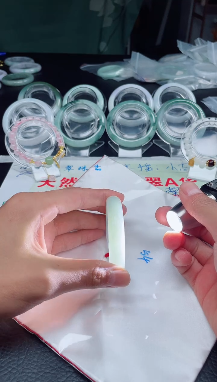 【闪购商品】翡翠手镯未镶嵌天然A货缅甸翡翠