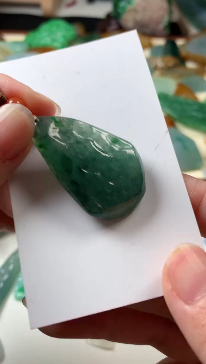 【闪购商品】翡翠颈饰未镶嵌吊坠