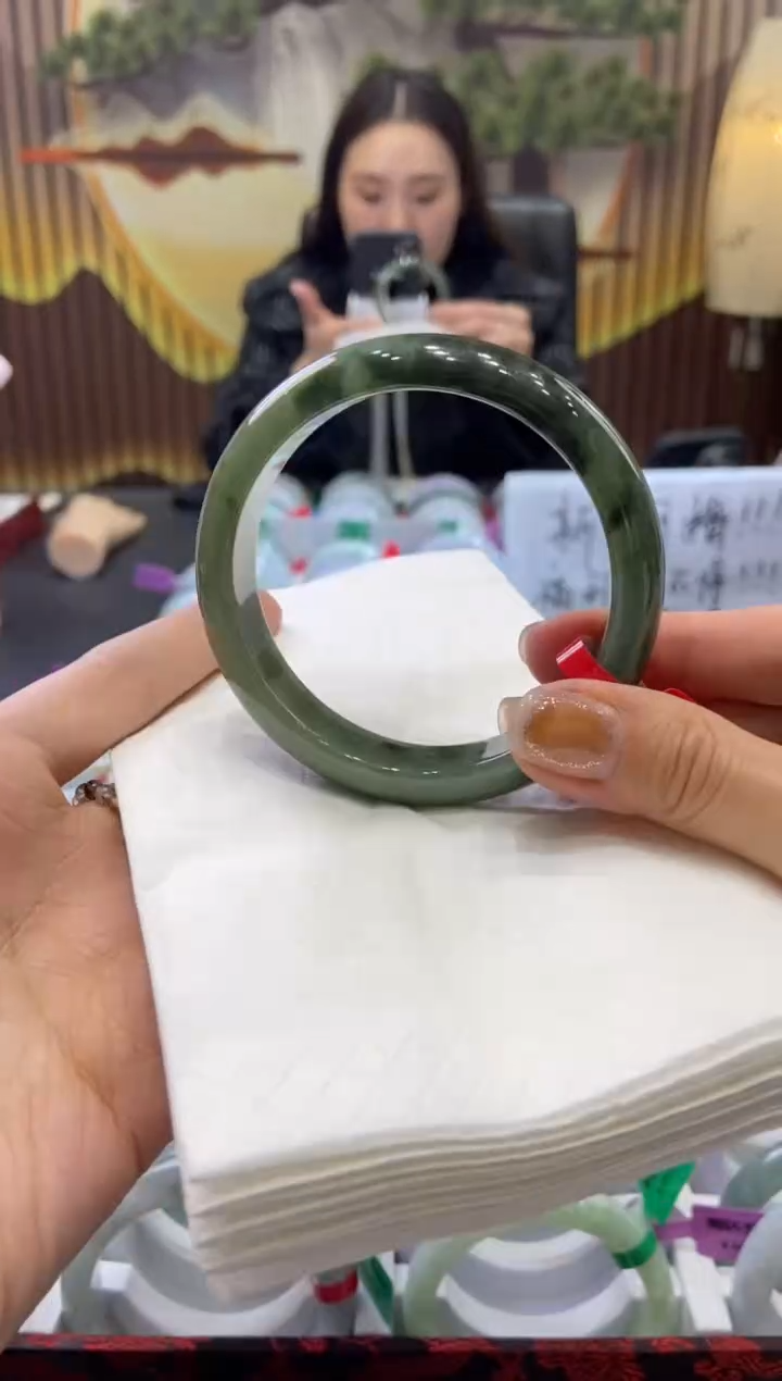 未镶嵌手镯翡翠0008935