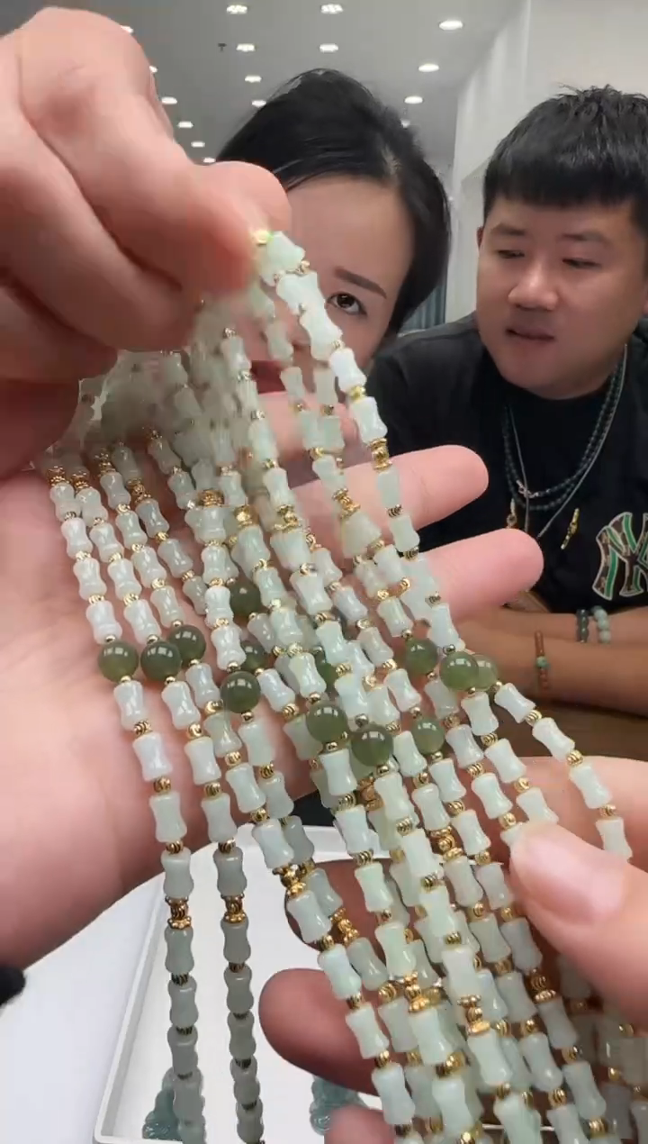 未镶嵌手链翡翠手链