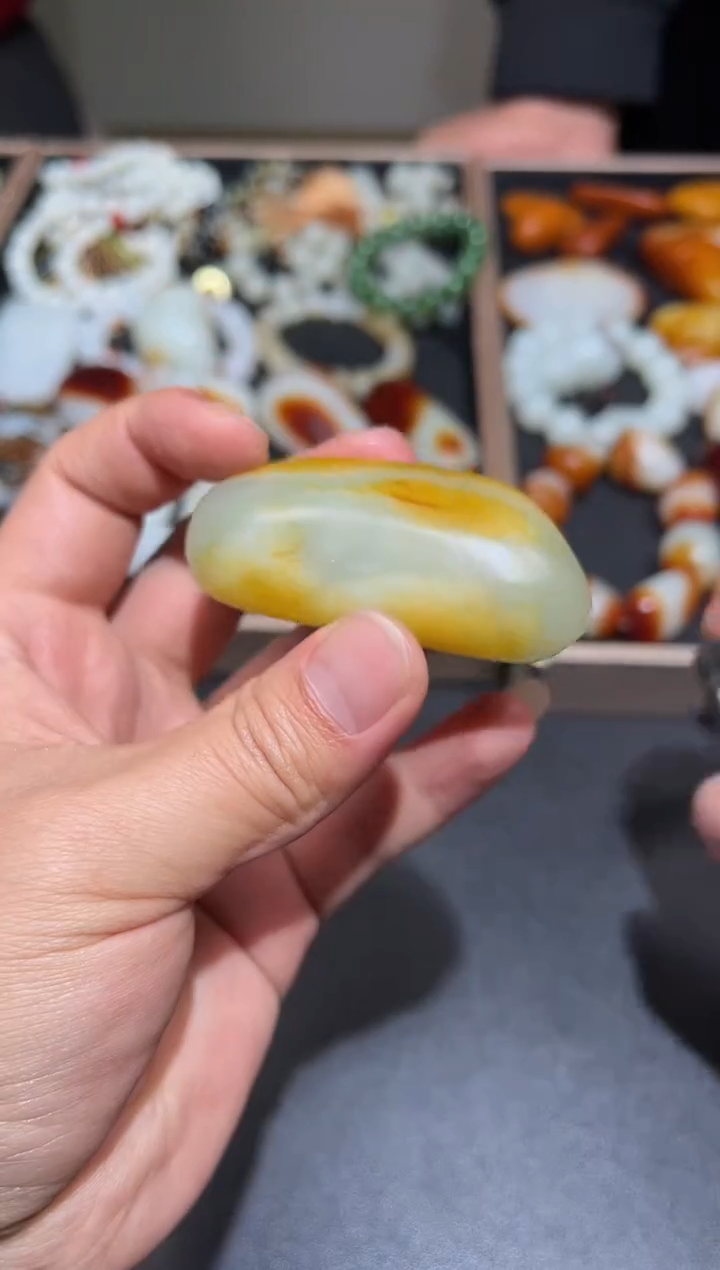 颈饰未镶嵌和田玉（子料）YL-DS-12.21-10