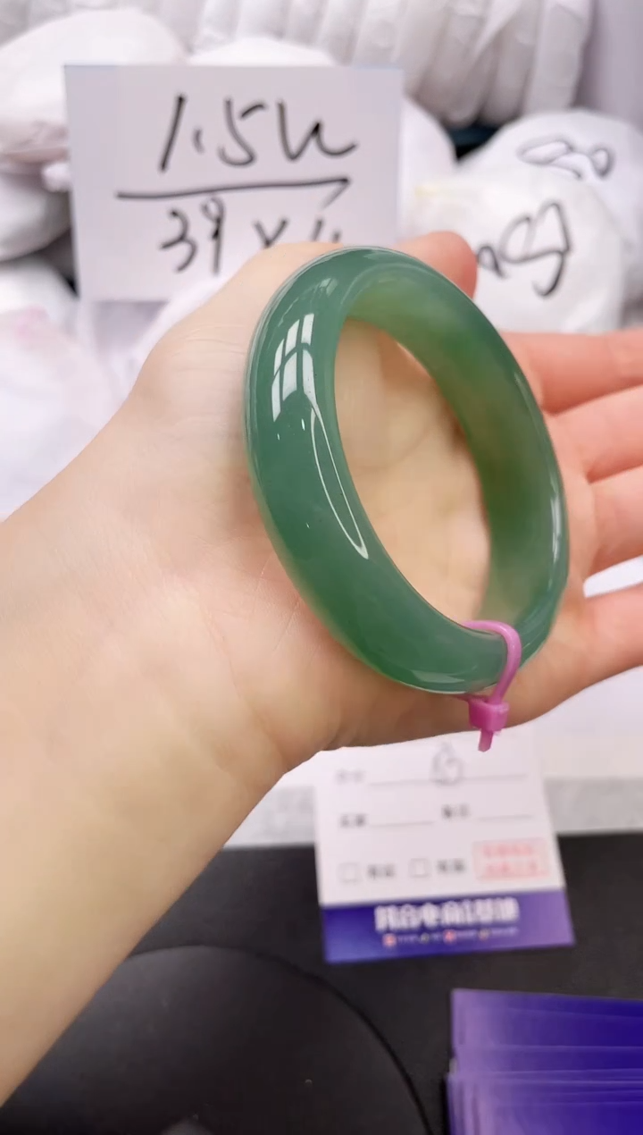 【闪购商品】石英质玉手镯未镶嵌6K78-53