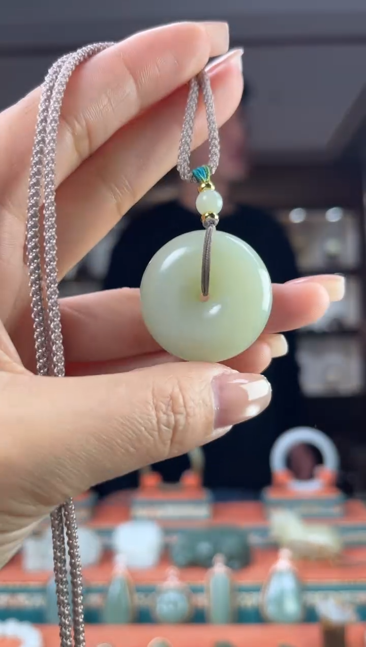 颈饰未镶嵌和田玉佩佩30mm左右