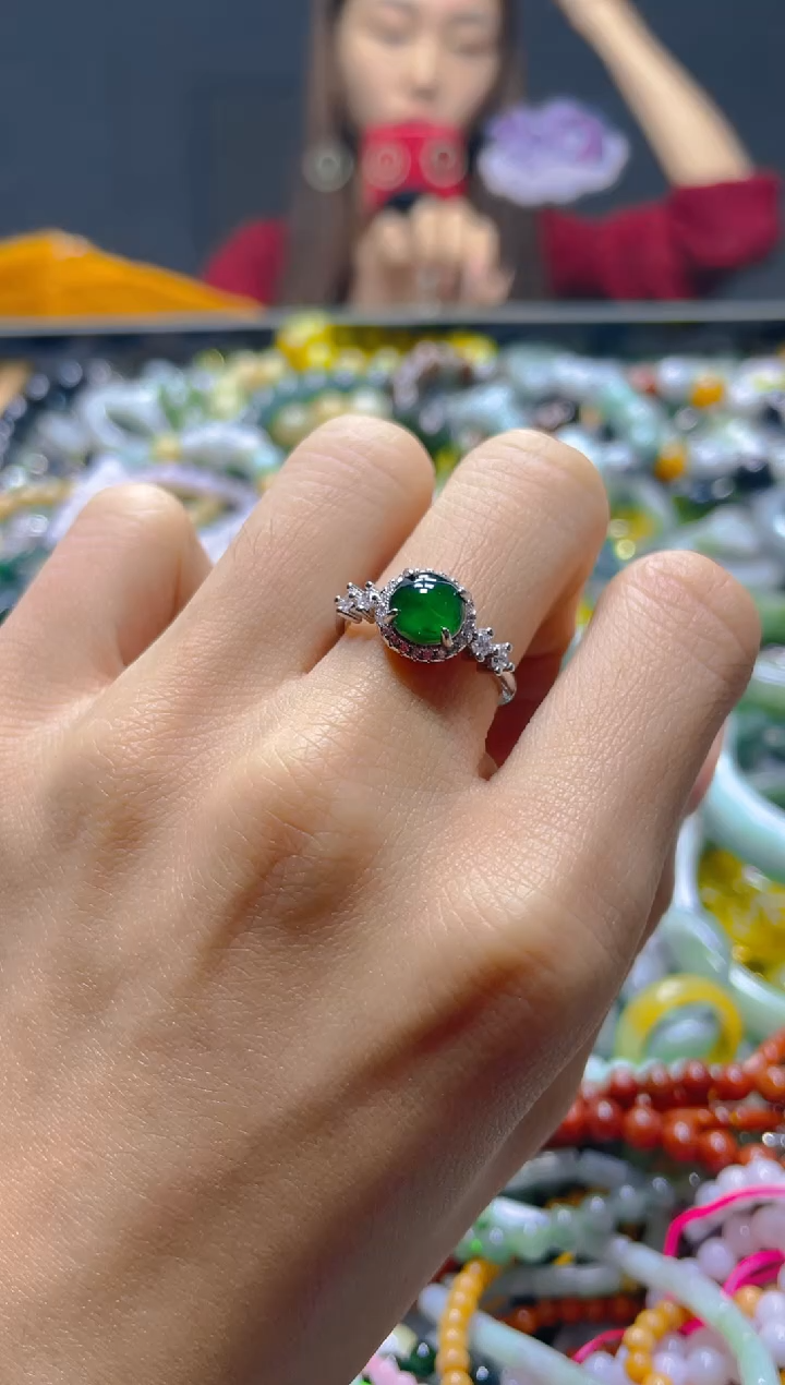 颈饰未镶嵌翡翠/R/翡翠A货，一件也是批发价