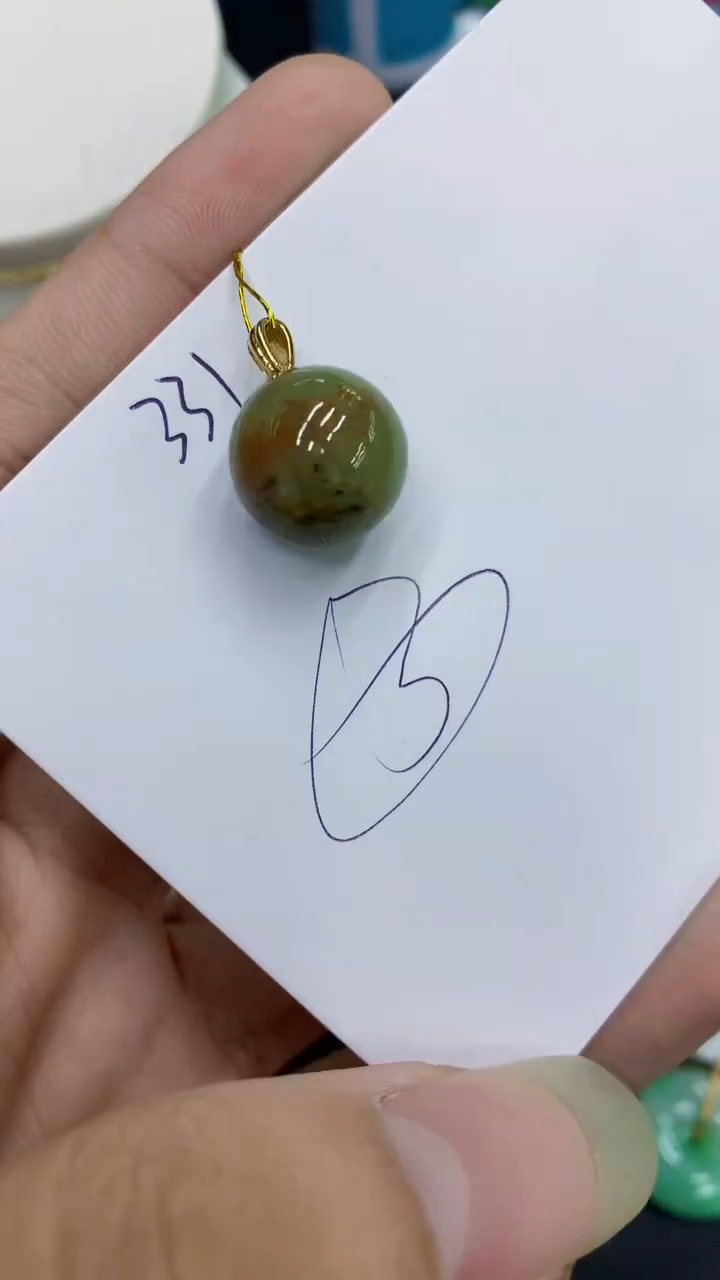 翡翠未镶嵌颈饰11111111111