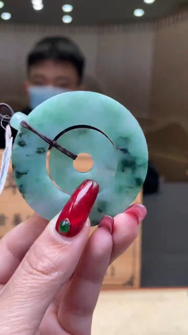 【闪购商品】翡翠颈饰未镶嵌      *36