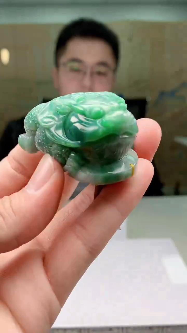 【闪购商品】定制翡翠未镶嵌5153bb-毛货挂件68