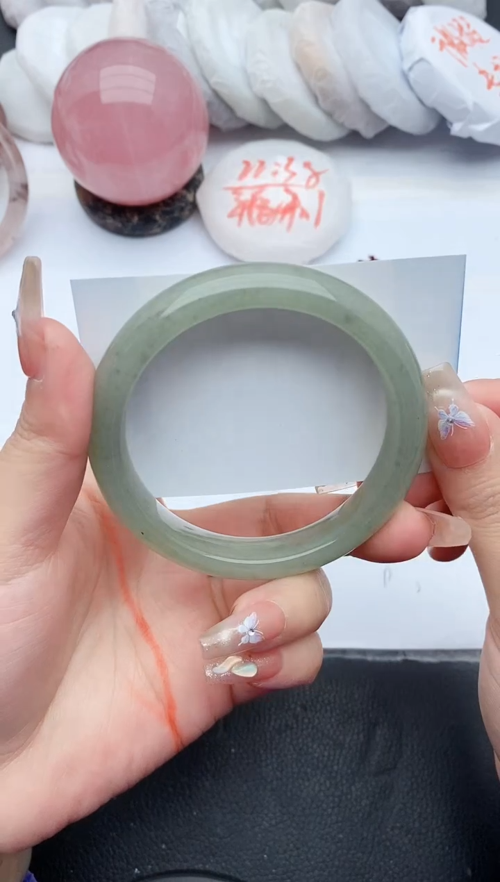 【闪购商品】石英质玉手镯未镶嵌F192+60/61