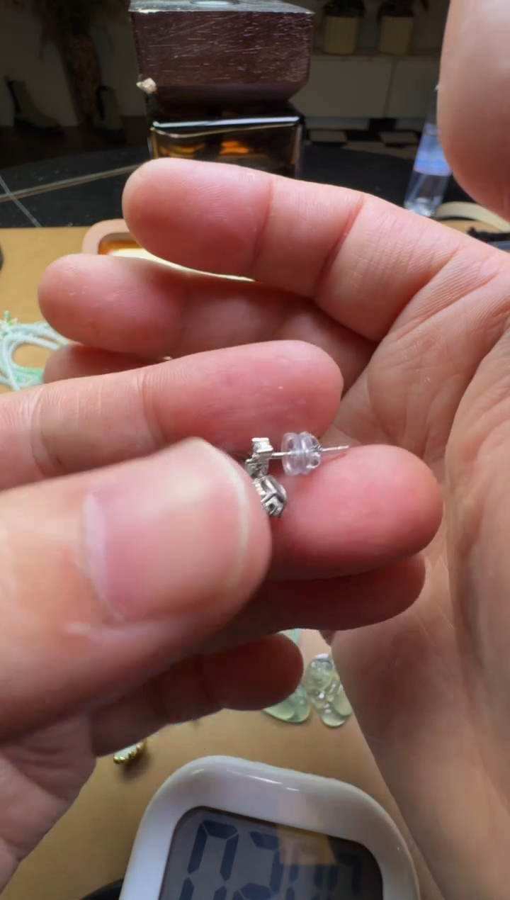 【闪购商品】定制翡翠18K金镶嵌耳钉