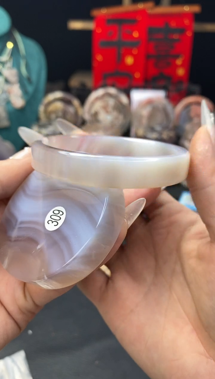 【闪购商品】石英质玉手镯（圆镯）未镶嵌59