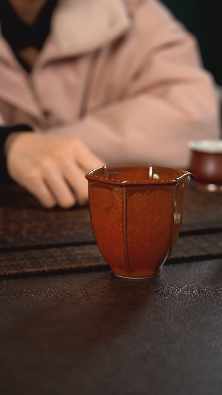 【闪购商品】杯聚澜堂红金花公道
