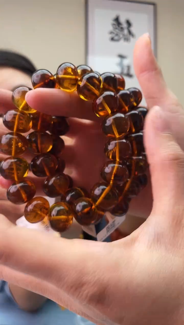 琥珀未镶嵌珠宝奇石T016+假一罚十，多样性发一件