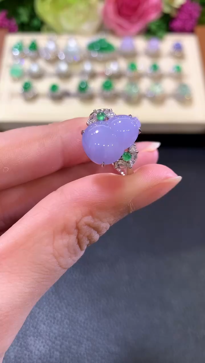 18K金镶嵌戒指翡翠z108紫色有色差