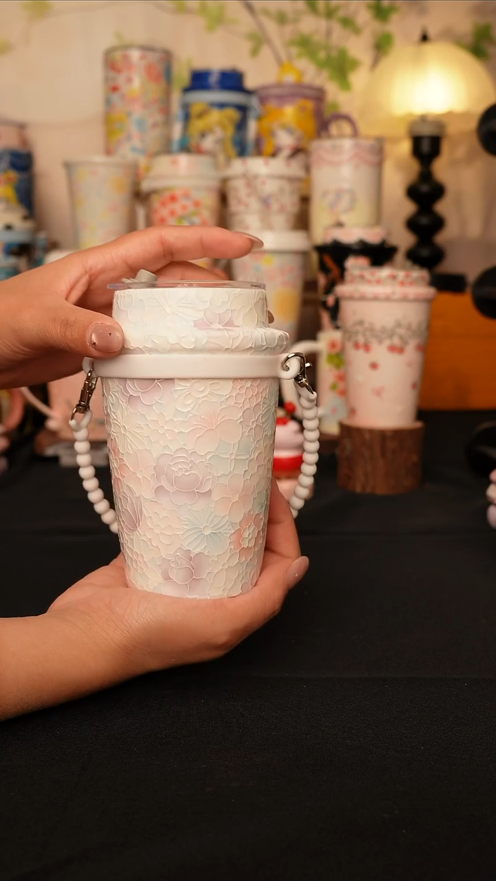 陶景德镇手绘的杯子 