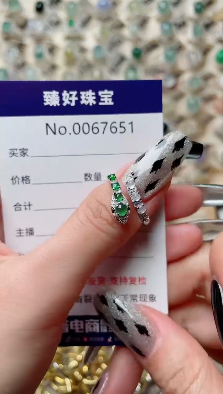【闪购商品】翡翠戒指银S925镶嵌.......